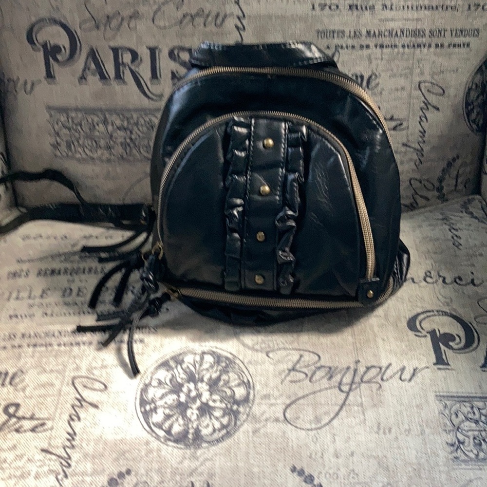 Adorable new WALLFLOWER backpack small